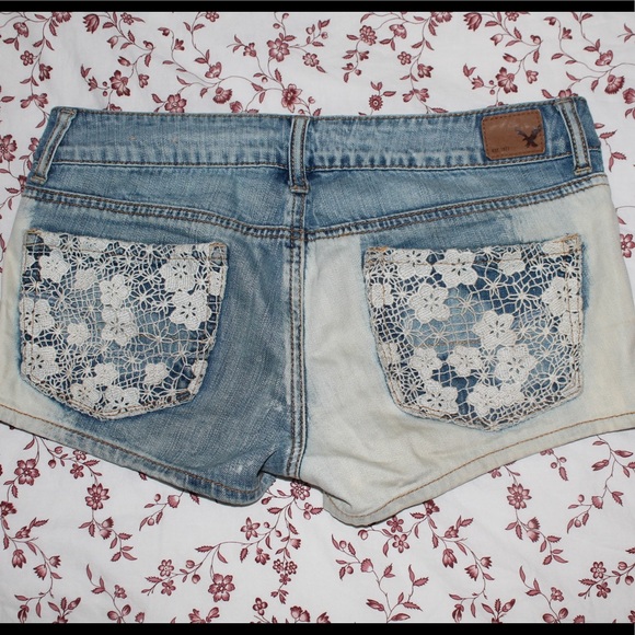 Bleached Shorts from America Eagle. - Picture 2 of 2